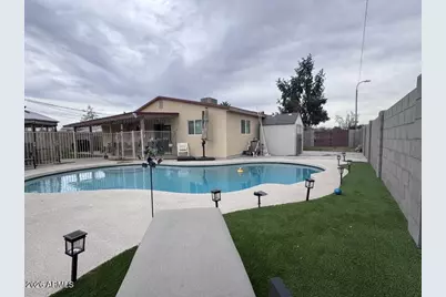 8102 N 30th Drive, Phoenix, AZ 85051 - Photo 16