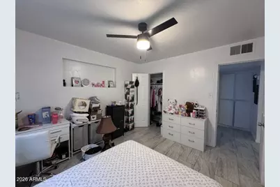 8102 N 30th Drive, Phoenix, AZ 85051 - Photo 12