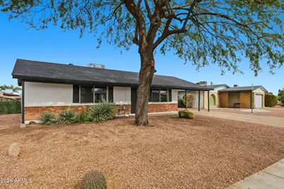 2134 E Beck Lane, Phoenix, AZ 85022 - Photo 2