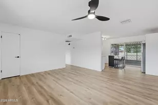 2134 E Beck Ln, Phoenix, AZ 85022 - Photo 8
