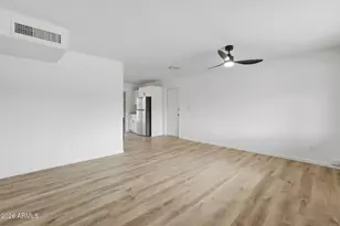 2134 E Beck Ln, Phoenix, AZ 85022 - Photo 6