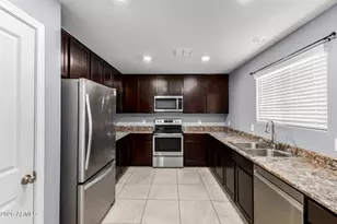 40489 W Helen Ct, Maricopa, AZ 85138 - Photo 6