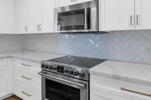 8620 E Via Del Palacio St, Scottsdale, AZ 85258 - Photo 16