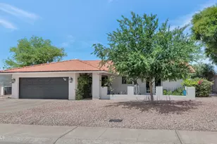 8620 E Via Del Palacio St, Scottsdale, AZ 85258 - Photo 1