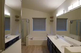 15231 N 87th Dr, Peoria, AZ 85381 - Photo 10