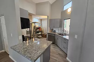 10301 N 70th St, Paradise Valley, AZ 85253 - Photo 16