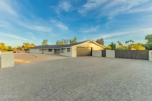 7143 W Union Hills Dr, Glendale, AZ 85308 - Photo 2