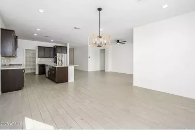 12608 W Gardenia Avenue, Glendale, AZ 85307 - Photo 4