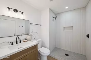 3402 E Dahlia Dr, Phoenix, AZ 85032 - Photo 14