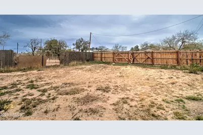 317 W 1st Avenue, Casa Grande, AZ 85122 - Photo 6