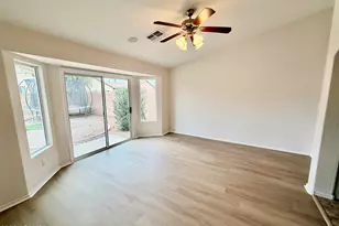 10502 E Wallflower Ln, Florence, AZ 85132 - Photo 8