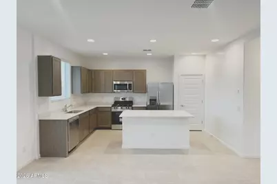 9528 W Cheery Lynn Road, Phoenix, AZ 85037 - Photo 10