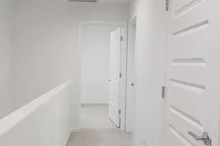 9528 W Cheery Lynn Rd, Phoenix, AZ 85037 - Photo 34