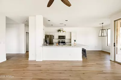 19520 N 61st Lane, Glendale, AZ 85308 - Photo 6