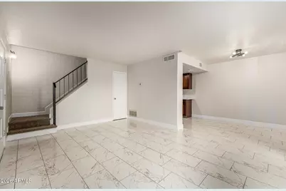 4267 N 68th Lane, Phoenix, AZ 85033 - Photo 6