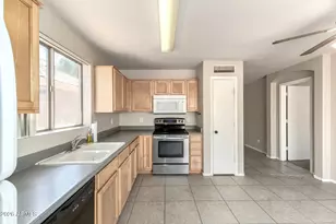 10922 E Carol Ave, Mesa, AZ 85208 - Photo 6