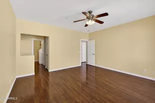 805 S Sycamore Ave, Mesa, AZ 85202 - Photo 16