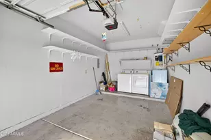 805 S Sycamore Ave, Mesa, AZ 85202 - Photo 30