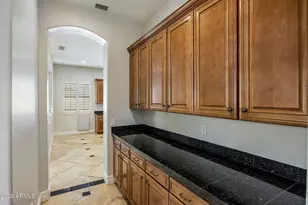 3215 E Constance Wy, Phoenix, AZ 85042 - Photo 8