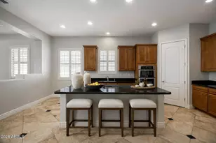 3215 E Constance Wy, Phoenix, AZ 85042 - Photo 6