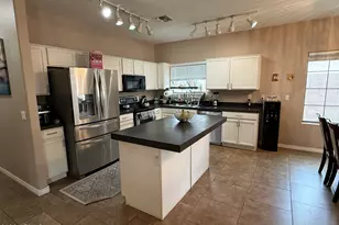 15946 W Port Royale Ln, Surprise, AZ 85379 - Photo 2