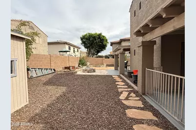15946 W Port Royale Lane, Surprise, AZ 85379 - Photo 40