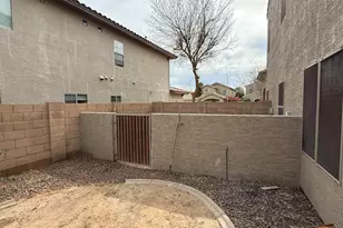 15946 W Port Royale Ln, Surprise, AZ 85379 - Photo 36