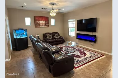 15946 W Port Royale Lane, Surprise, AZ 85379 - Photo 6