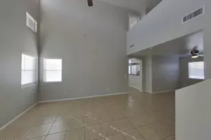 7024 N 77th Dr, Glendale, AZ 85303 - Photo 2