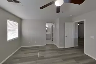 7024 N 77th Dr, Glendale, AZ 85303 - Photo 6