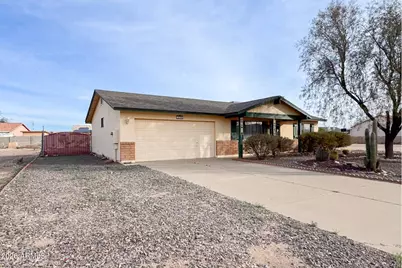 10388 W Fernando Drive, Arizona City, AZ 85123 - Photo 2