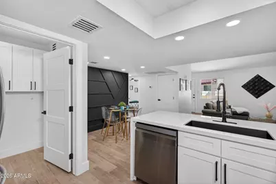 2020 W Union Hills Drive #251, Phoenix, AZ 85027 - Photo 4