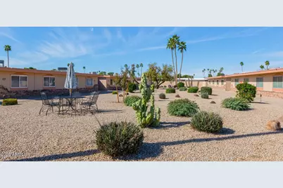 16652 N Boswell Boulevard, Sun City, AZ 85351 - Photo 2