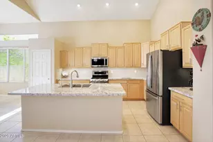 6839 W El Cortez Pl, Peoria, AZ 85383 - Photo 10