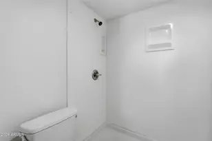 4545 N 67th Ave, Phoenix, AZ 85033 - Photo 10