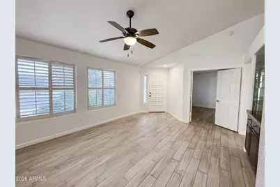 12030 N 40th Way, Phoenix, AZ 85028 - Photo 8