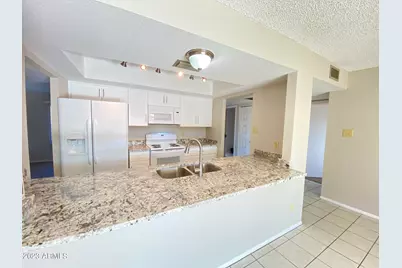 3633 W Calavar Road, Phoenix, AZ 85053 - Photo 2