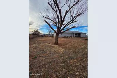 3080 W 8th South Place, Saint Johns, AZ 85936 - Photo 2