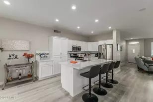 17988 W Deneen Way, Surprise, AZ 85374 - Photo 10