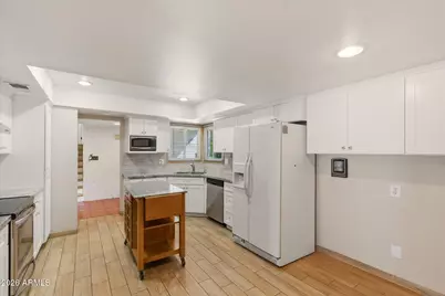 15204 N 51st Drive, Glendale, AZ 85306 - Photo 12