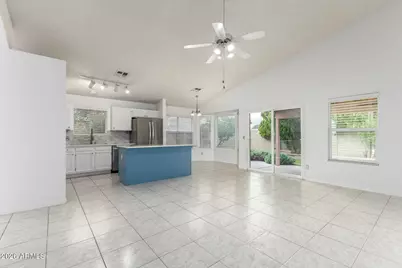 3525 E Wickieup Lane, Phoenix, AZ 85050 - Photo 12