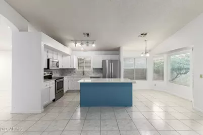 3525 E Wickieup Lane, Phoenix, AZ 85050 - Photo 14