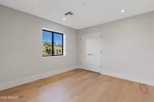 4610 E Flower St, Phoenix, AZ 85018 - Photo 32