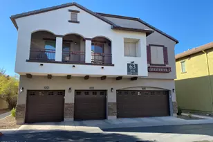 2725 E Mine Creek Rd, Phoenix, AZ 85024 - Photo 2