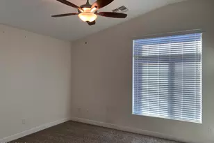 2725 E Mine Creek Rd, Phoenix, AZ 85024 - Photo 12