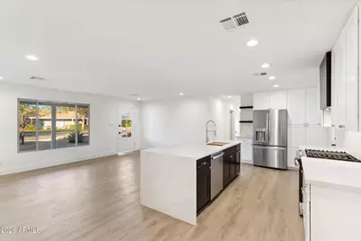 7035 E Cypress Street, Scottsdale, AZ 85257 - Photo 8