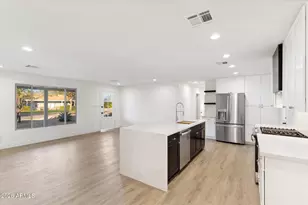 7035 E Cypress St, Scottsdale, AZ 85257 - Photo 8