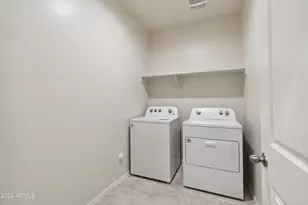 5568 E Button Ln, San Tan Valley, AZ 85140 - Photo 24