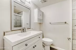 10317 N 97th Dr, Peoria, AZ 85345 - Photo 12