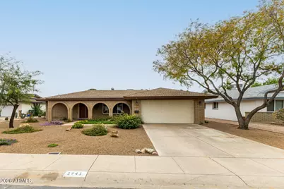 1941 E Pebble Beach Drive E, Tempe, AZ 85282 - Photo 1
